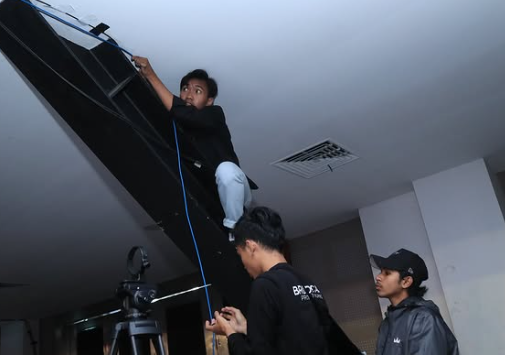 Overhead Cable Setup